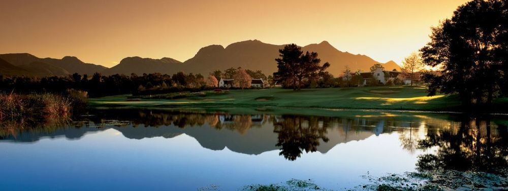 ホテル The Manor House At Fancourt ジョージ エクステリア 写真